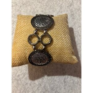 Earrings Stretch Hammered Metal